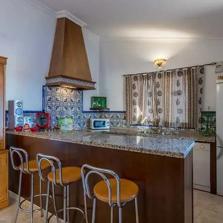 Casa Ludima *